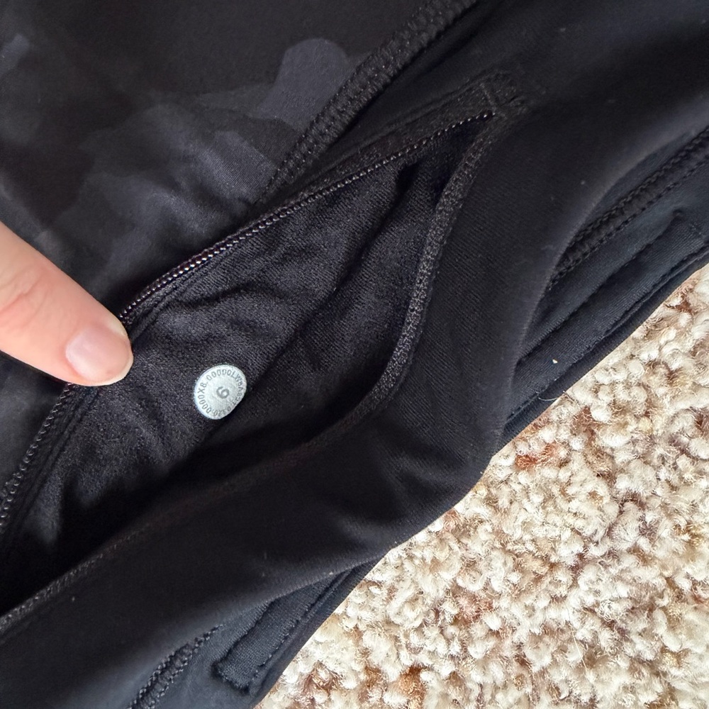 Lululemon Mid Rise Skort - Picture 4 of 11